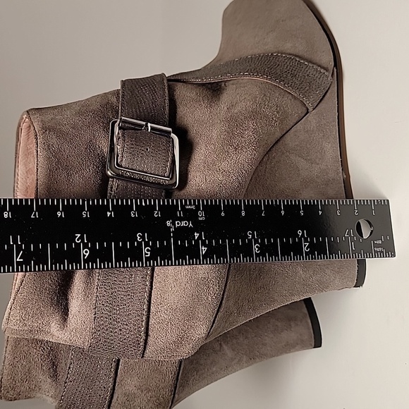 Vince Camuto Pamari Peep Toe Wedge Booties Gray Leather Ankle Boots Size 10 - Picture 10 of 16